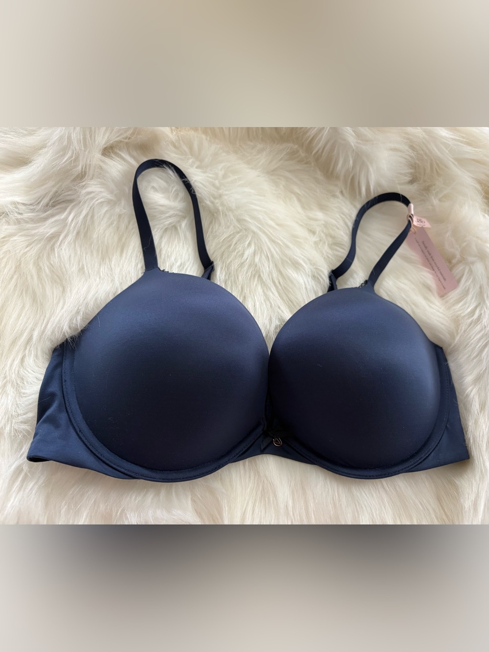 Victoria's Secret body by Victoria push-up bra